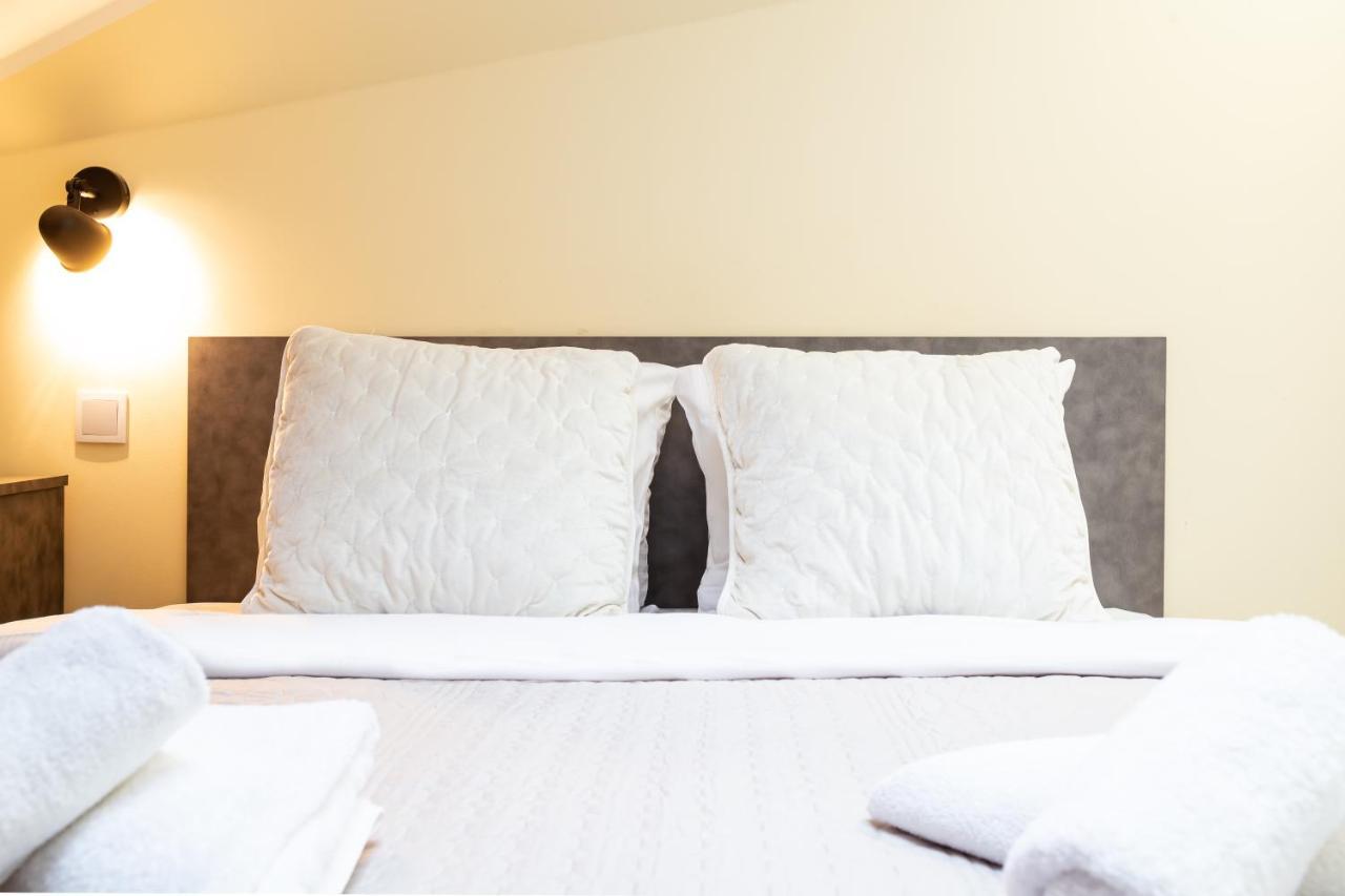 Househost Apartment:Bracka 3/15A クラクフ エクステリア 写真