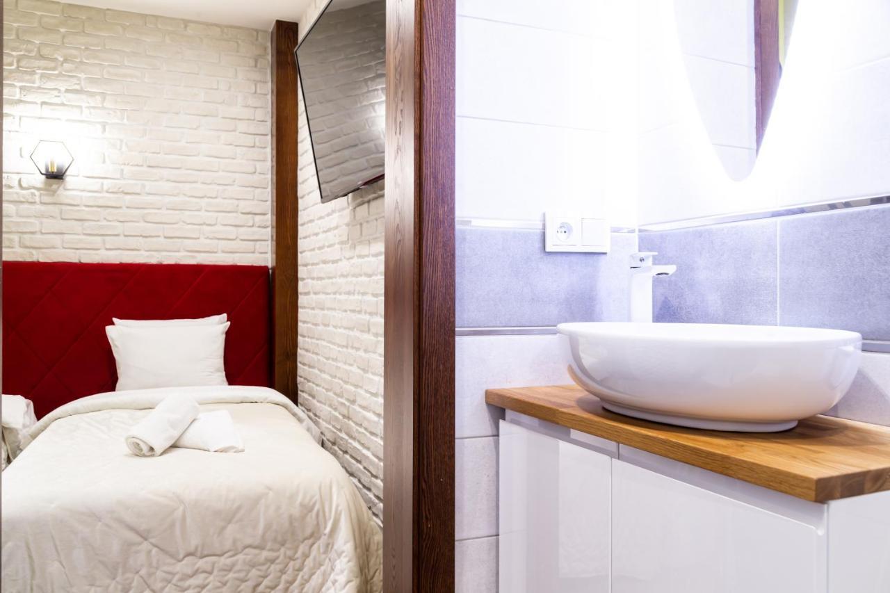 Househost Apartment:Bracka 3/15A クラクフ エクステリア 写真